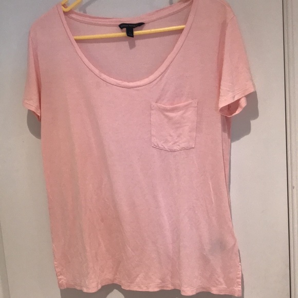 Banana Republic Relaxed Look Tee - Picture 2 of 6